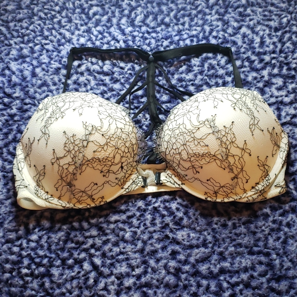 Very sexy Victoria secret bra